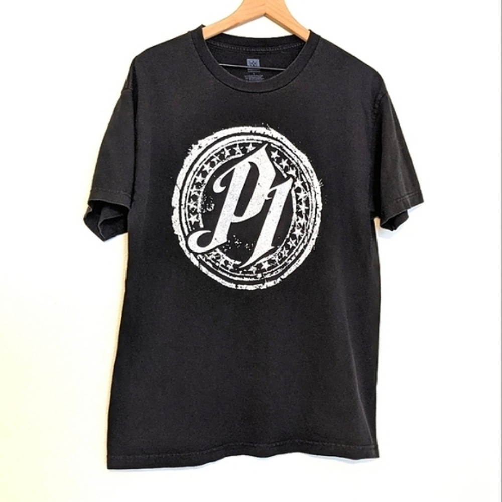 WWE Authentic AJ Styles P1 Graphic Tee size Large